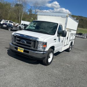 FORD E-350 CUTAWAY - 1
