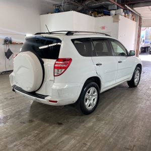 TOYOTA RAV4 - 8