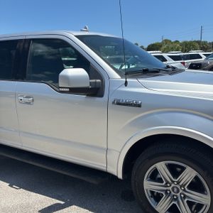 2018 FORD F-150 LARIAT thumbnail 13