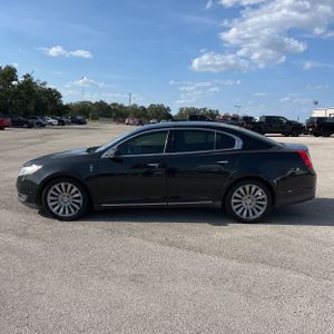 صورة 3 لـ 2013 Lincoln MKS BASE