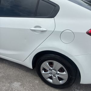2016 KIA FORTE LX photo 6