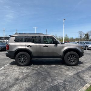 TOYOTA LAND CRUISER - 10