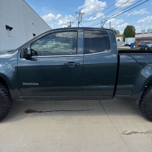 CHEVROLET COLORADO WORK TRUCK - 4
