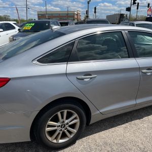 HYUNDAI SONATA SE - 9