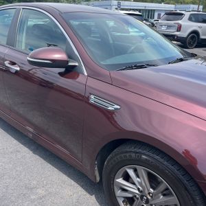 2020 KIA OPTIMA LX thumbnail 13