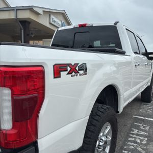 FORD F-250 SUPER DUTY PLATINUM - 9