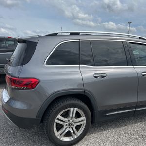 MERCEDES-BENZ GLB - 9