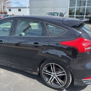 FORD FOCUS ST - 6