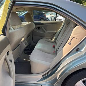 2011 Toyota CAMRY LE — миниатюра 24
