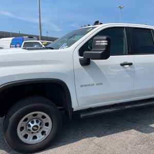 2024 Chevrolet SILVERADO 2500HD WORK TRUCK photo 2