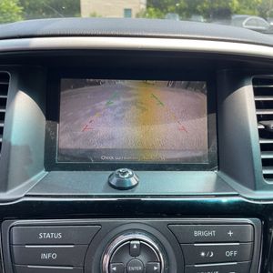 2014 Nissan PATHFINDER SV 照片 40