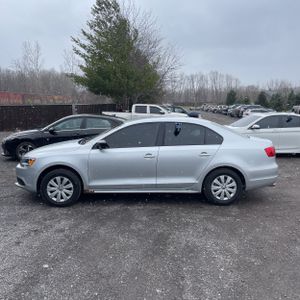 VOLKSWAGEN JETTA BASE - 3