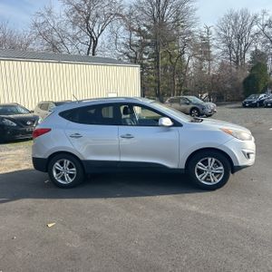 HYUNDAI TUCSON GLS - 10