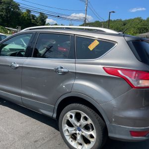 صورة 6 لـ 2013 FORD ESCAPE TITANIUM