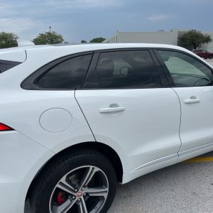2017 Jaguar F-PACE S — фото 9