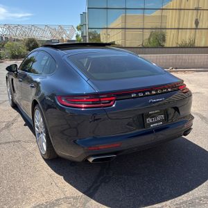 PORSCHE PANAMERA - 5
