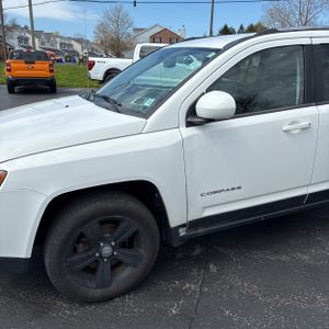 JEEP COMPASS LATITUDE - 2
