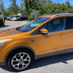 FORD ESCAPE TITANIUM - 2