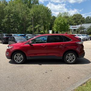 FORD EDGE SEL - 3