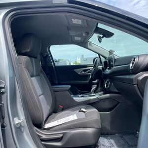 2023 Chevrolet BLAZER LT — миниатюра 32