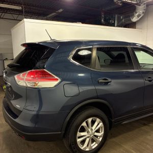 2016 Nissan ROGUE S — фото 9