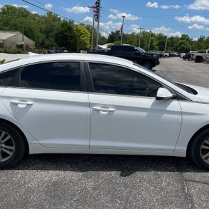 صورة مصغرة 11 لـ 2016 Hyundai SONATA SE