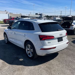 AUDI Q5 2.0T PREMIUM - 4