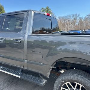 FORD F-250 SUPER DUTY LARIAT - 6