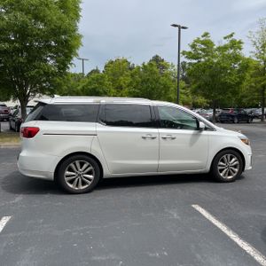 KIA SEDONA - 10