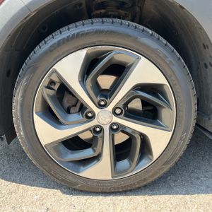 صورة مصغرة 17 لـ 2017 Hyundai TUCSON LIMITED