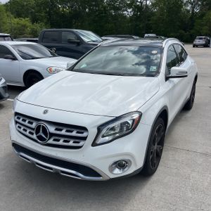 MERCEDES-BENZ GLA - 1