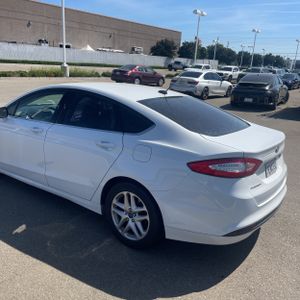 FORD FUSION SE - 5