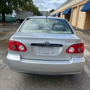 Toyota Corolla CE - 7