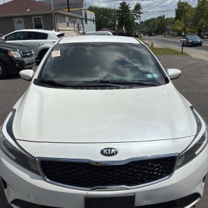 2018 KIA FORTE LX — миниатюра 15