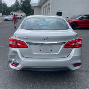 2018 Nissan SENTRA S 照片 7