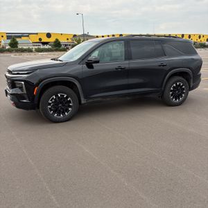 2025 Chevrolet TRAVERSE Z71 照片 3