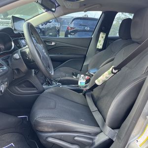 2016 Dodge DART SXT thumbnail 32