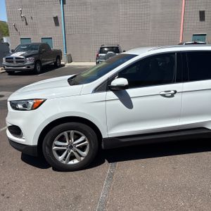 FORD EDGE SEL - 2