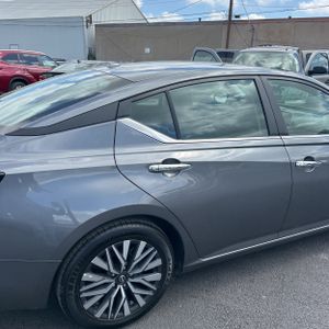 NISSAN ALTIMA SV FWD - 8