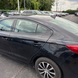 صورة 6 لـ 2018 Hyundai ELANTRA SE