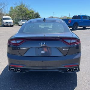KIA STINGER - 7