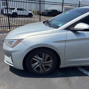 صورة 2 لـ 2020 Hyundai ELANTRA SEL