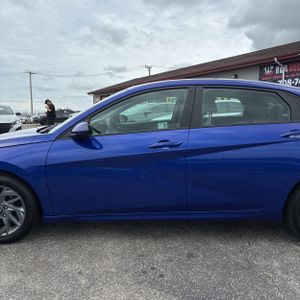 HYUNDAI ELANTRA SEL - 4