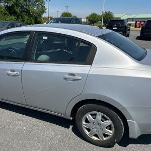 NISSAN SENTRA 2.0 - 6