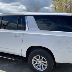 CHEVROLET SUBURBAN LT - 6