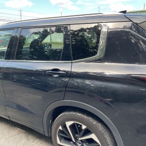 صورة 6 لـ 2022 Mitsubishi OUTLANDER SEL