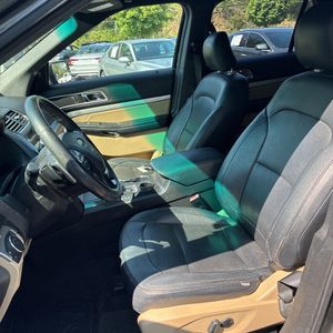 2017 FORD EXPLORER XLT 缩略图 32