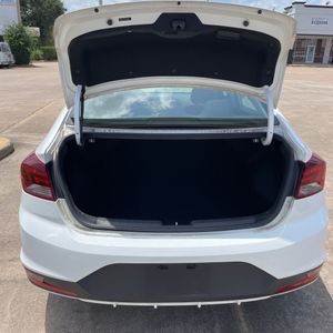 صورة مصغرة 40 لـ 2020 Hyundai ELANTRA SE