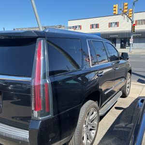 CADILLAC ESCALADE LUXURY - 9