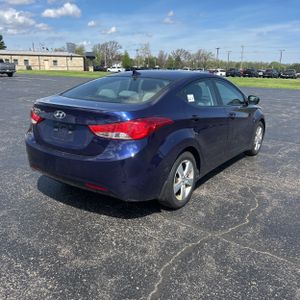 HYUNDAI ELANTRA GLS - 8